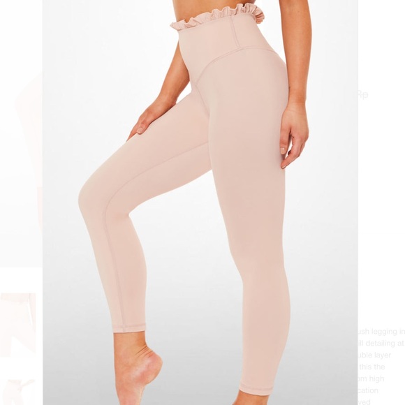 NWT $119 Carbon38 L’urv M Frill Me 7/8 Leggings Blush Ruffles Frill Nylon Smooth - Picture 3 of 5